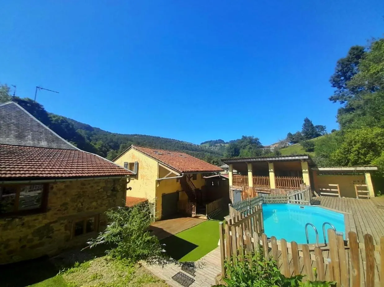 Gite La Grange Du Domaine Des Aguiles Nistos フランス