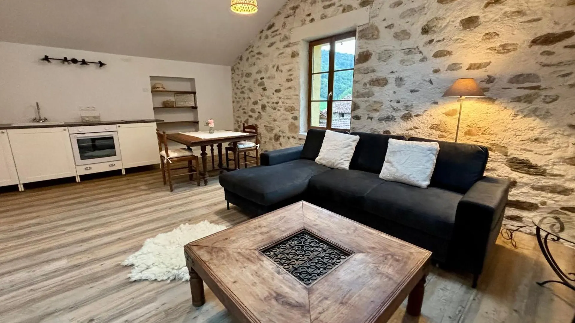 Gite La Grange Du Domaine Des Aguiles Nistos 0*,  フランス